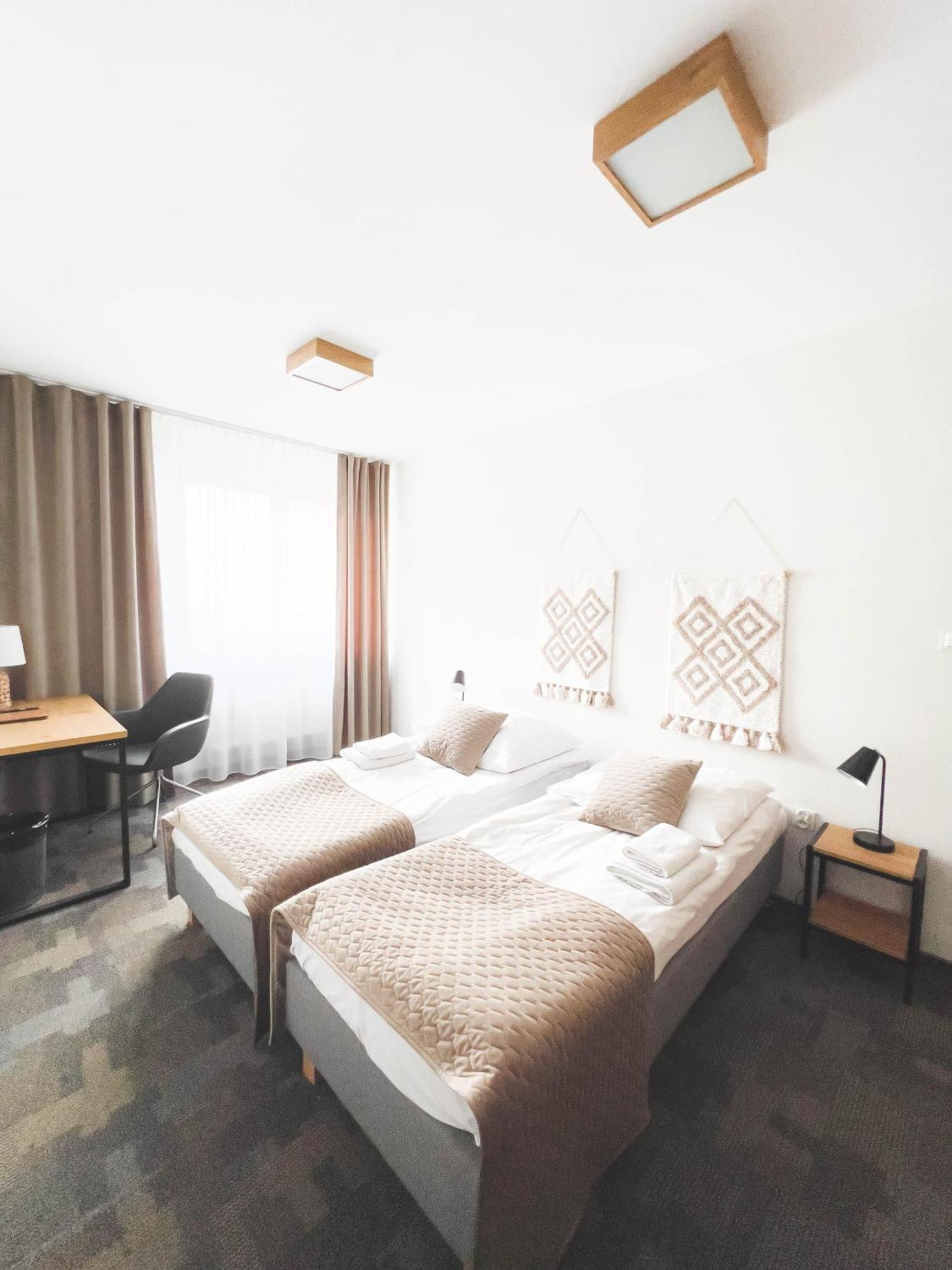 Hotel Beskidian Wegierska Gorka Esterno foto