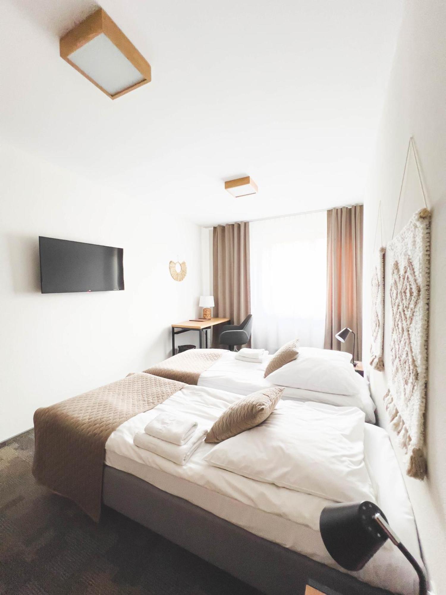 Hotel Beskidian Wegierska Gorka Esterno foto